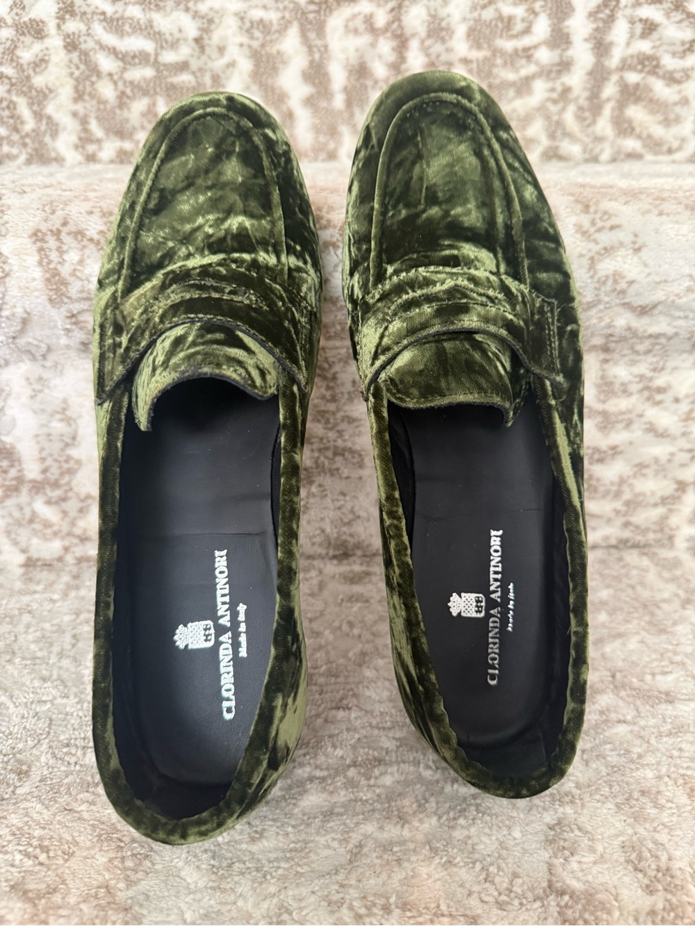 Vero Cuoio Olive Velvet Penny Loafers